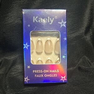 Kaely Press-On Nails